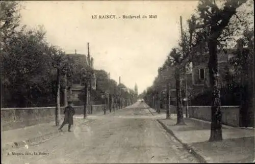 Ak Le Raincy Seine Saint Denis, Boulevard du Midi, straßenszenario, Häuser, Bäume, Person auf der