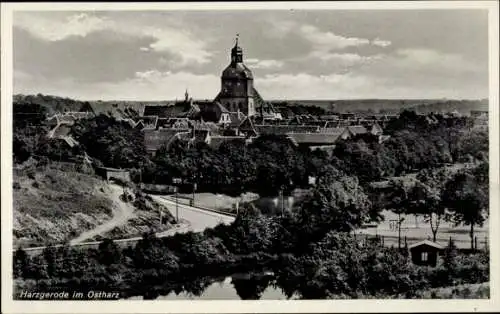 Ak Harzgerode am Harz, Stadtansicht, Kirche, Häuser, Landschaft, Wasserweg
