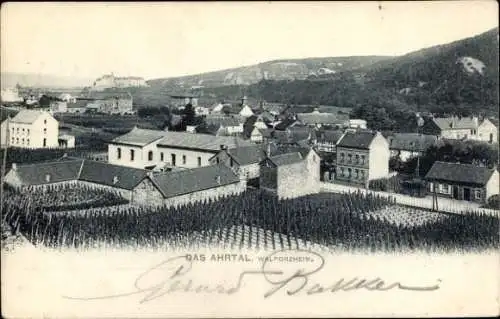 Ak Walporzheim Bad Neuenahr Ahrweiler, Dorfansicht mit Weinbergen, markante Gebäude,  Atmosphäre