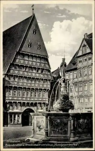 Ak Hildesheim in Niedersachsen, Rolandbrunnen, Knochenhaueramtshaus,  Architektur, Brunnen