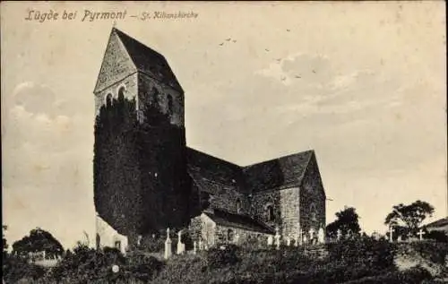 Ak Lügde im Weserbergland, St. Kilianskirche, alte Kirche, Schwarz-Weiß-Foto