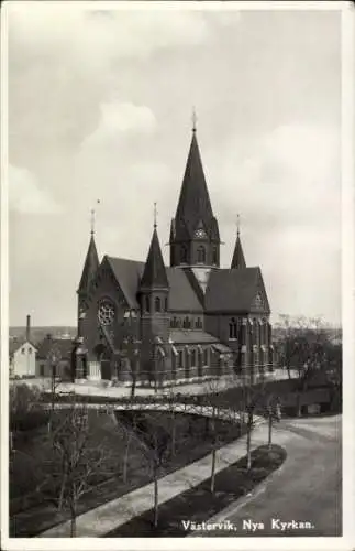 Ak Västervik Westervik Schweden, Nya Kyrkan, große Kirche, gotischer Stil, mehrere Türme