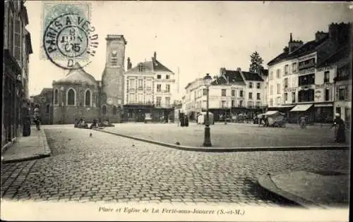 Ak La Ferté sous Jouarre Seine et Marne, Platz, Kirche