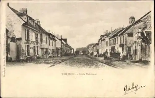 Ak Trilport Seine et Marne,  Route Nationale,  Straßenansicht, frühere Architektur