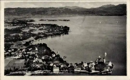 Ak Wasserburg am Bodensee Schwaben, Luftaufnahme von  Bodensee, Wasserburg Bodevom Flugzeug aus