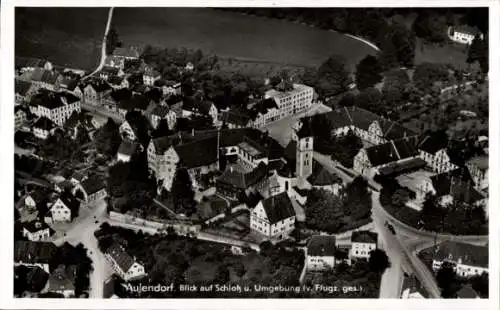 Ak Aulendorf in Württemberg, Fliegeraufnahme, Schloss
