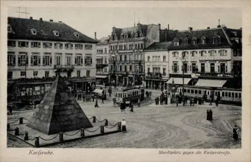 Ak Karlsruhe in Baden, Marktplatz, Kaiserstraße,  Architektur, Straßenbahn, Pyramide