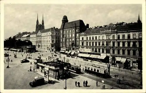 Ak Brno Brünn Südmähren, Blick auf Wilsonovo náměstí, Straßenbahnen,  Gebäude, Menschen