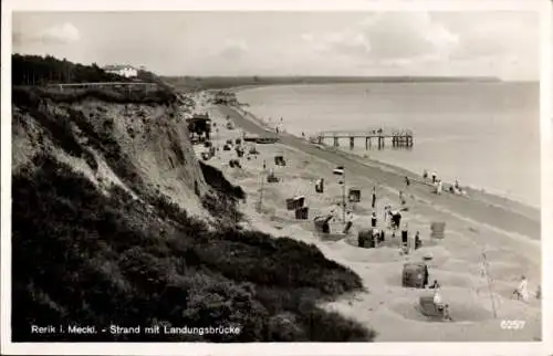 Ak Ostseebad Rerik, Strand mit Landungsbrücke