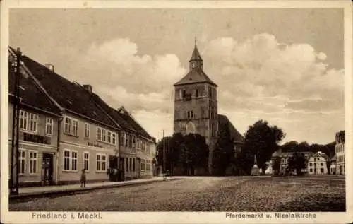 Ak Friedland in Mecklenburg, Pferdemarkt, Nicolaikirche