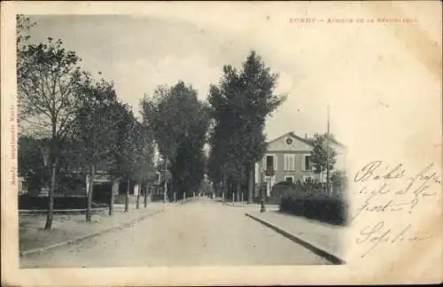 Ak Bondy Seine Saint Denis, Avenue de la République, Bäume, Häuser, Straßenszene