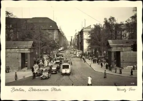 Ak Berlin Tiergarten,  Potsdamer Platz, Straßenbahnen, Autos