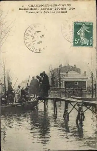 Ak Champigny sur Marne Val de Marne, Inondation 1910, Passerelle Avene Carnot