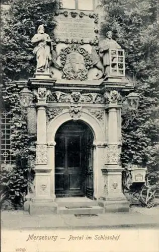 Ak Merseburg an der Saale, Portal im Schlosshof
