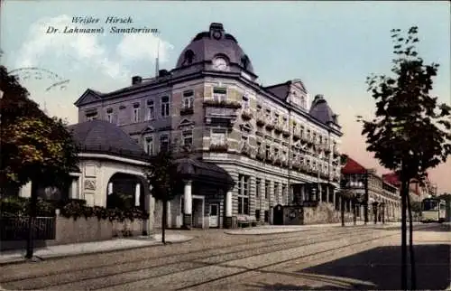 Ak Dresden Weißer Hirsch, Dr. Lahmann's Sanatorium, hübsches Gebäude, Straßenansicht