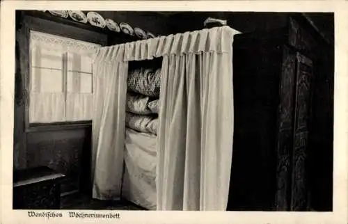 Ak Dresden, Landes-Museum für Sächsische Volkskunst, Wendisches Wöchnerinnenbett