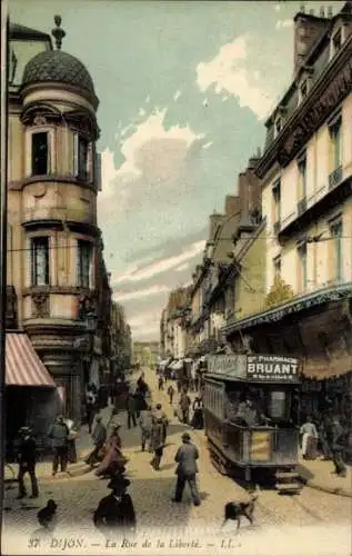 Ak Dijon Côte d'Or, Straße, Menschen, Straßenbahn, Gebäude, Geschäfte