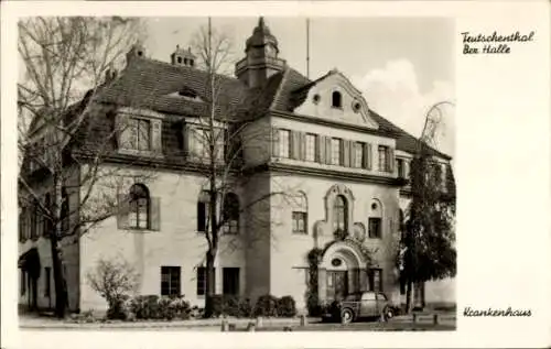 Ak Teutschenthal im Saalekreis, Krankenhaus,   Architektur, schwarze und weiße Fotografie