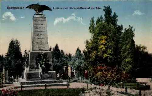 Ak Saarbrücken im Saarland, Ehrental-Denkmal, Eingang, 53er, Garten, Monument