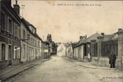 Ak Anet Eure et Loir, Straßenszene, Gebäude,  