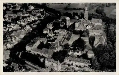 Ak Friedberg in Hessen, Burg vom Flugzeug aus, Vogelschau