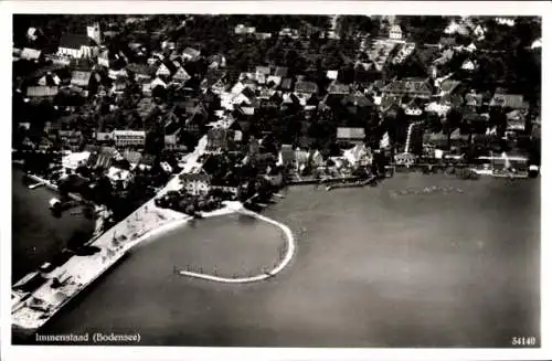Ak Immenstaad am Bodensee, Luftaufnahme von Immenstaad, Bodensee, Küstenlinie, Gebäude