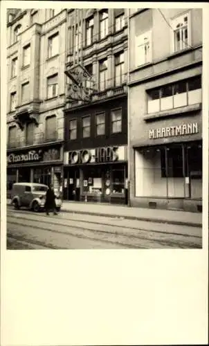 Foto Ak Straßenpartie, Geschäfte, M. Hartmann, Foto-Haus, Auto, Reklame Agfa Foto Kino