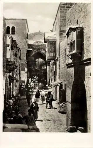 Ak Jerusalem Israel, Alte Straße,  Gebäude, Menschen, Stadtansicht, Schwarz-Weiß-Foto