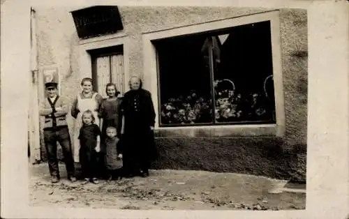 Foto Ak Weißig Freital in Sachsen, Juststraße, Anwohner