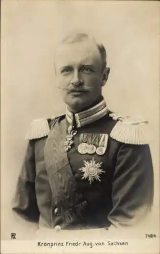 Ak Friedrich August III. von Sachsen als Kronprinz, Portrait in Uniform, Orden