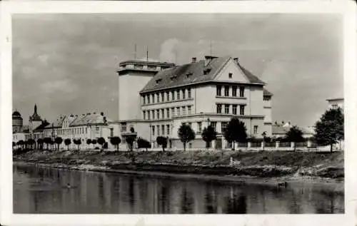Ak Břeclav Lundenburg Südmähren, Niederdonau, Gebäude