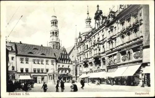 Ak Zwickau in Sachsen, Straßenszene mit Menschen, rechts das Rathaus mit Uhrturm