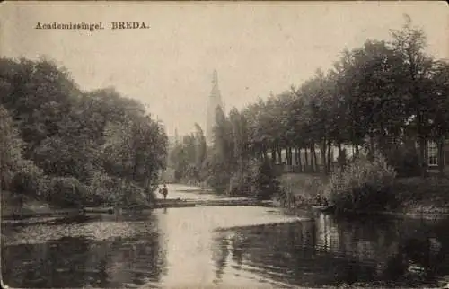 Ak Breda Nordbrabant Niederlande, Auf der Vorderseite ist ein Kanal in einer Parkanlage zu seh...