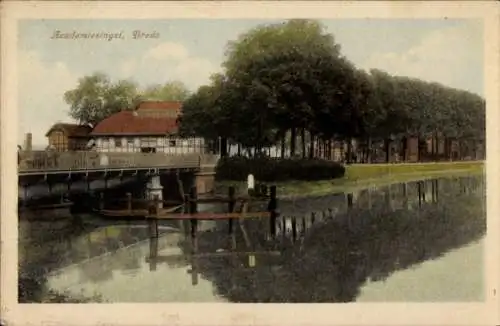 Ak Breda Nordbrabant Niederlande, Baumbestandenes Ufer mit Kanal, dahinter Häuser, Brücke im V...