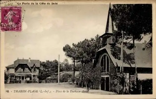CPA Plage de Tharon Loire Atlantique, Place de la Duchesse Anne