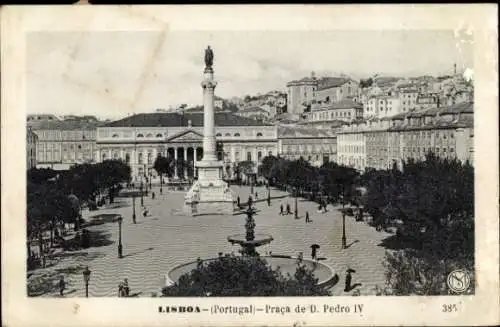 Ak Lisboa Lissabon Portugal, Platz D. Pedro IV, Monument, Gebäude im Hintergrund, Parkgelände, Br