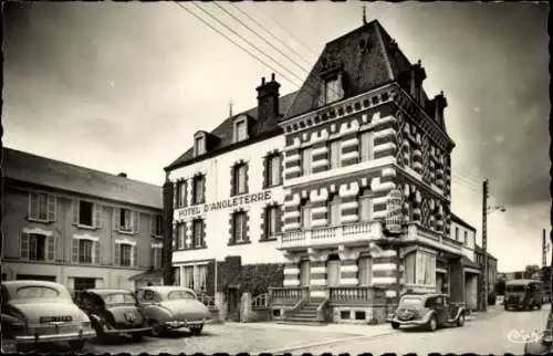 Ak Carteret Manche, Hotel d'Angleterre, Gebäude, schwarz-weiß, Straßenansicht, Autos