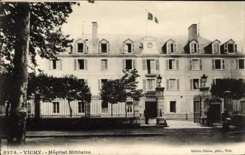 Ak Vichy Allier, Hôpital Militaire, französische Flagge, Gebäude, Bäume