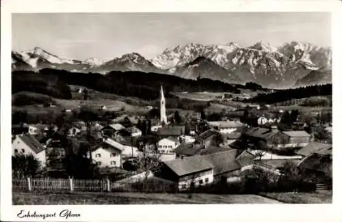 Ak Markt Glonn in Oberbayern, Schöne Berglandschaft, Kirche im Dorf, Erholungsort  Schwarz-Weiß F