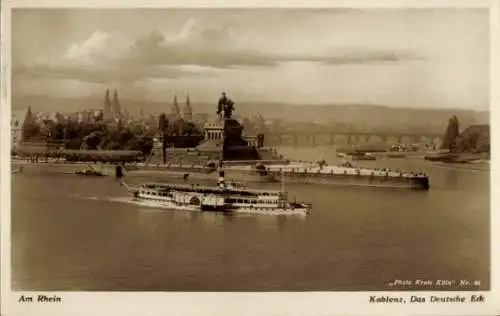 Ak Koblenz am Rhein,  Das Deutsche Eck, Rhein, Schiffsverkehr, Sehenswürdigkeit