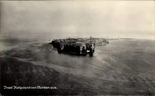 Ak Nordseeinsel Helgoland, Luftaufnahme von  Meer, Küste, Insel