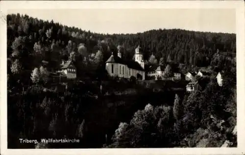 Ak Triberg im Schwarzwald, Wallfahrtskirche, Waldlandschaft, stattliche Kirche,  Gebäude