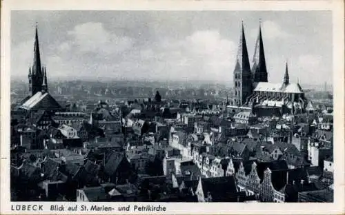 Ak Hansestadt Lübeck, Blick auf St. Marienkirche, Petrikirche, Stadtansicht
