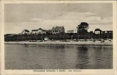 Ak Ostseebad Grömitz in Holstein, Ostseebad  Strandansicht, Gebäude am Hang