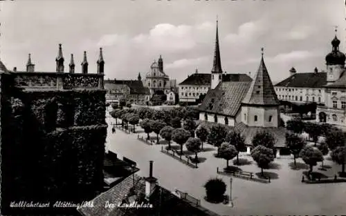 Ak Altötting in Oberbayern, Historische Stadtansicht, Kirchen, Bäume, Plätze