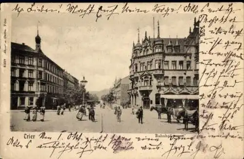 Ak Trier an der Mosel,  Crier, Bahnhofstraße,  Gebäude, Straßenverkehr, Menschen