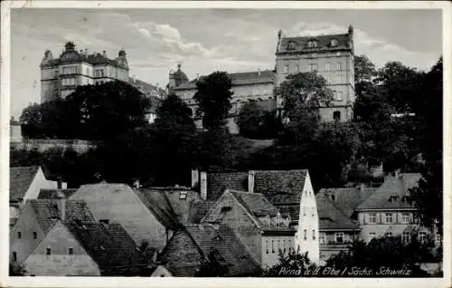 Ak Pirna an der Elbe, Stadtansicht von  Elbe, Sächsische Schweiz, abgebildete Gebäude, viele Bäum