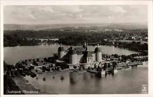 Ak Moritzburg Sachsen, Fliegeraufnahme vom Jagdschloss, Klinke 10749