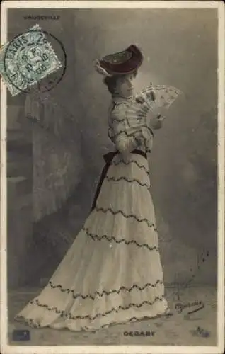 Ak Variete-Darstellerin, Degaby, Porträt