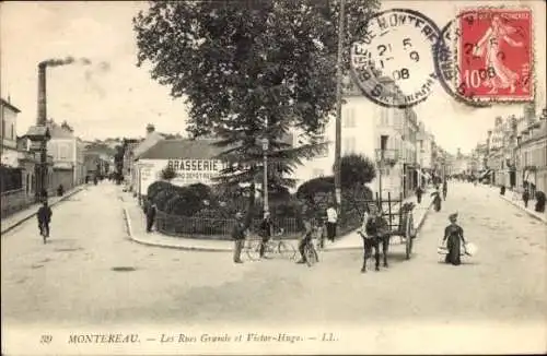 Ak Montereau Seine et Marne, Straßenszene mit Brasserie, Menschen, Pferd, Fabrikschornstein
